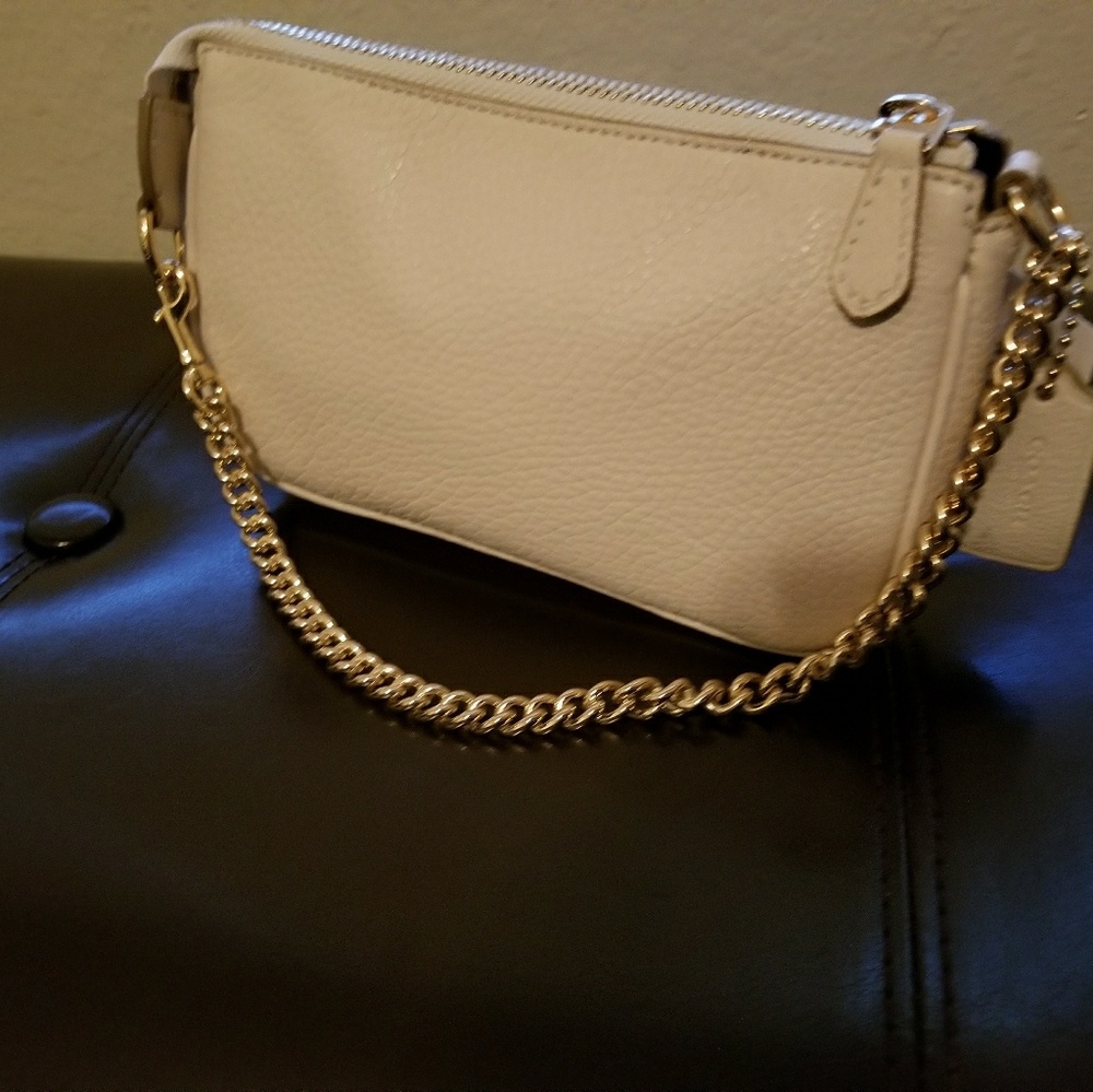 Coach handbag - Picture 2 of 3